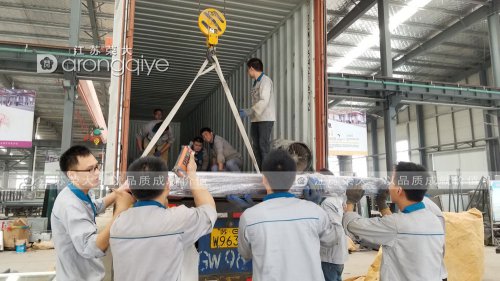 榮大候車(chē)亭走出國(guó)門(mén),供應(yīng)法國(guó)候車(chē)亭產(chǎn)品案例